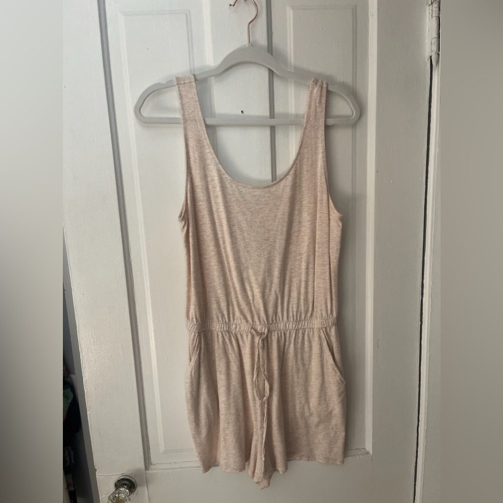 Market & Spruce Cream Tan Heather Sleeveless Romper Size Medium